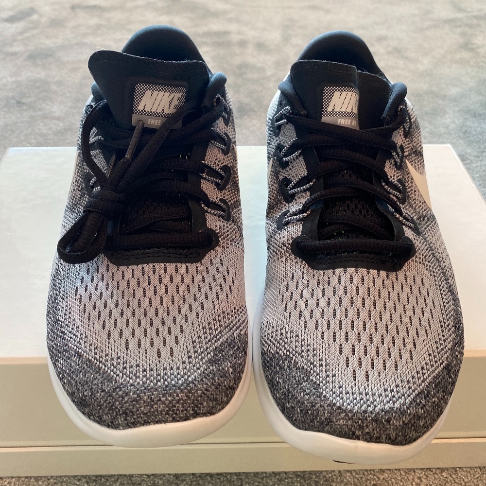 Nike Free RN size 8